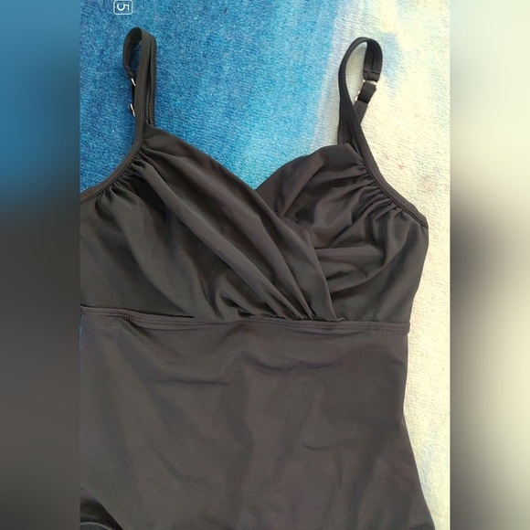 Magicsuit by Miraclesuit women's one piece swimsuit black size 12 - Picture 2 of 6